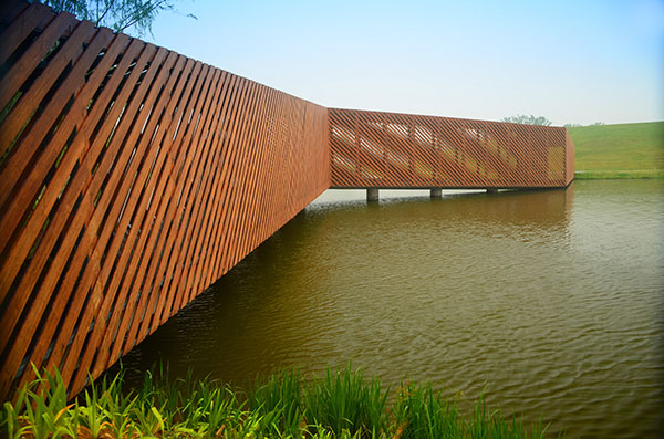 strand woven bamboo bridge