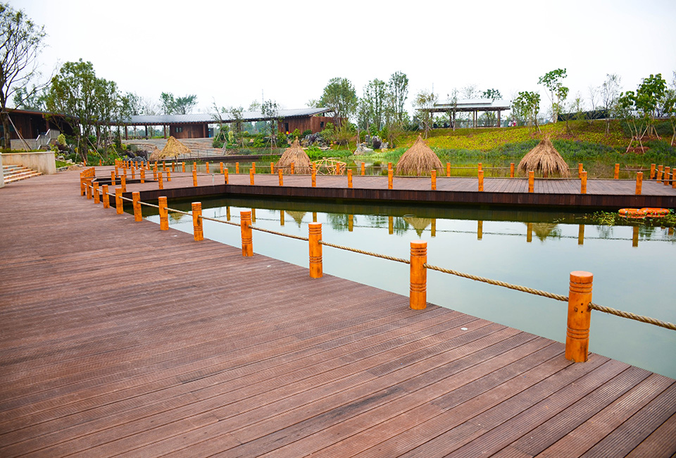 Nanning Garden Expo Park With Bamboo Decking